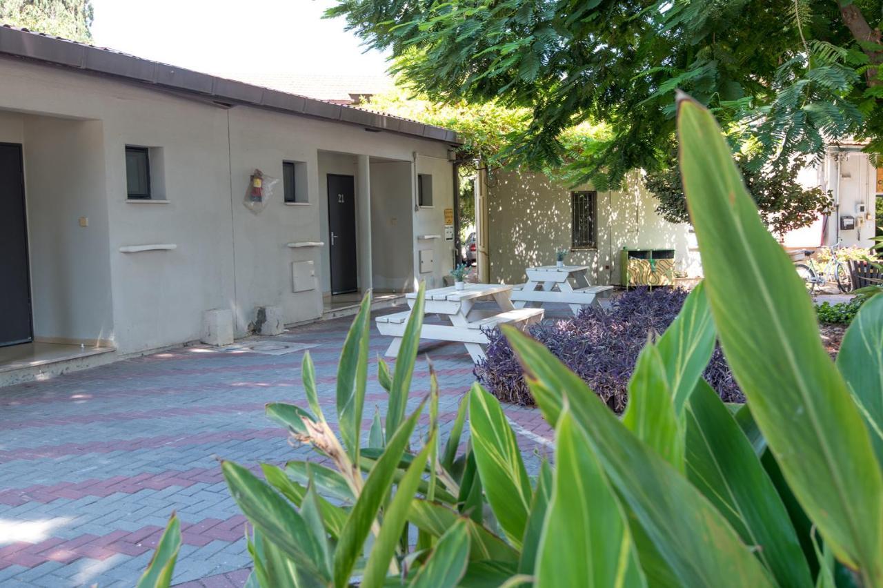 Degania Bet Kibbutz Country Lodging คินเนเร็ต ภายนอก รูปภาพ
