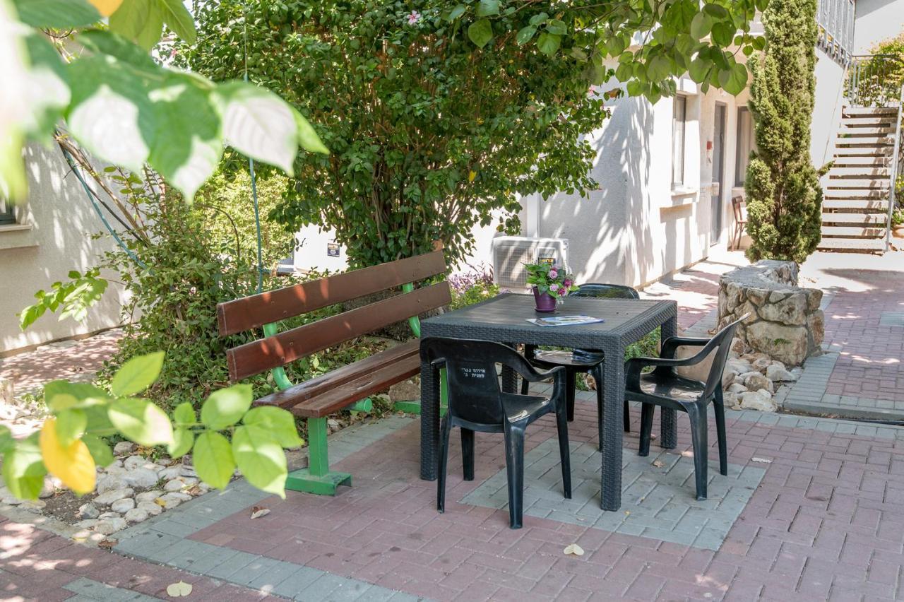 Degania Bet Kibbutz Country Lodging คินเนเร็ต ภายนอก รูปภาพ