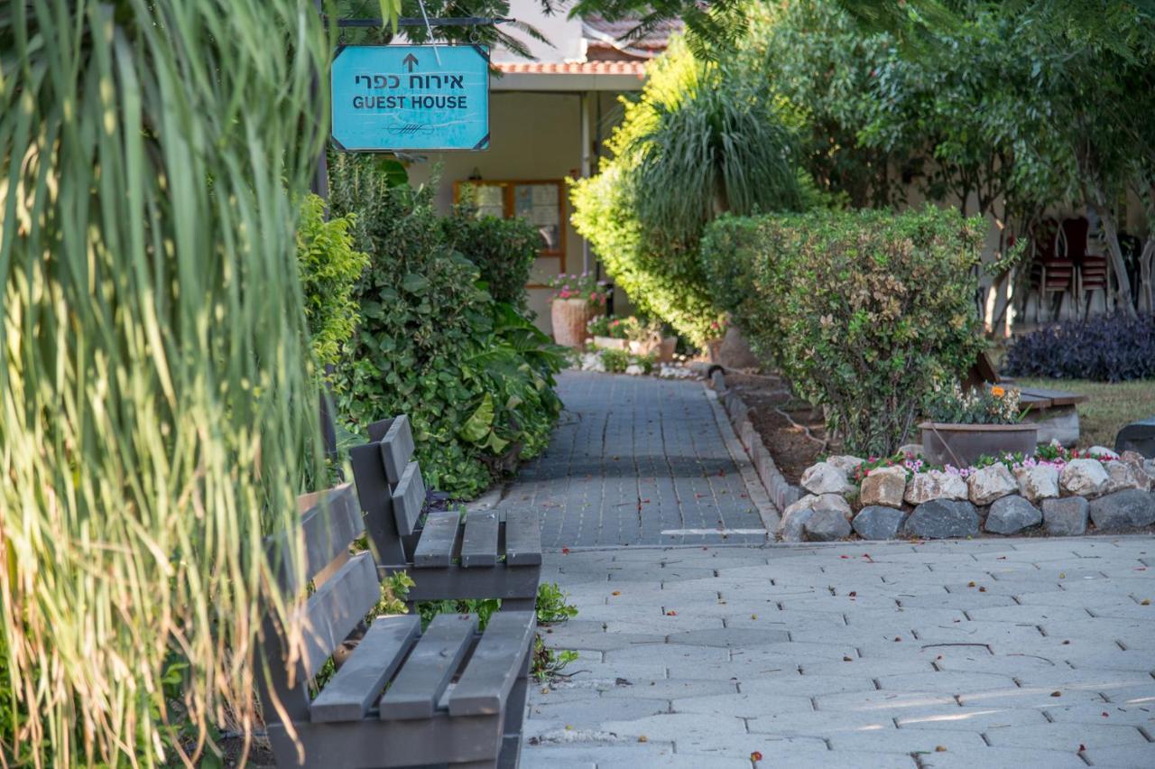 Degania Bet Kibbutz Country Lodging คินเนเร็ต ภายนอก รูปภาพ