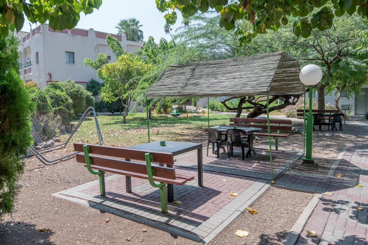 Degania Bet Kibbutz Country Lodging คินเนเร็ต ภายนอก รูปภาพ