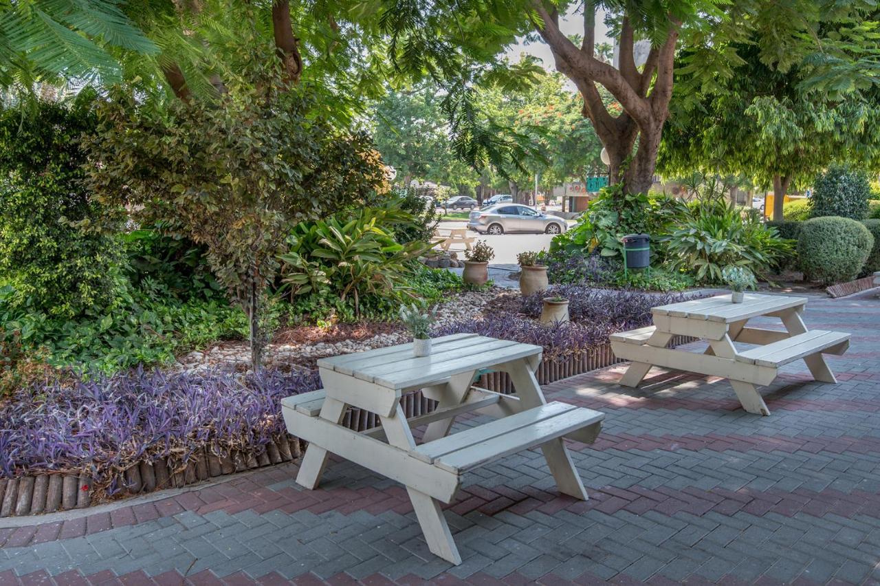 Degania Bet Kibbutz Country Lodging คินเนเร็ต ภายนอก รูปภาพ