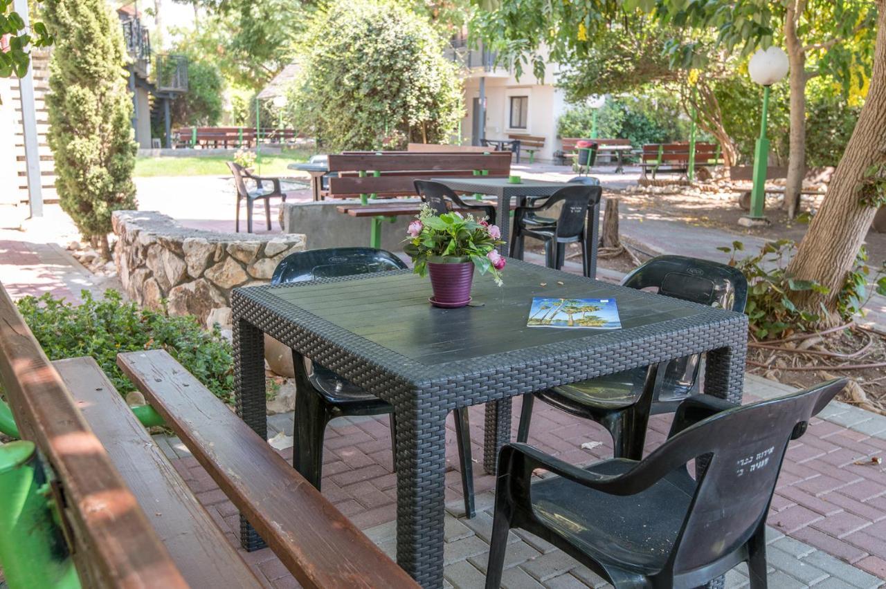 Degania Bet Kibbutz Country Lodging คินเนเร็ต ภายนอก รูปภาพ