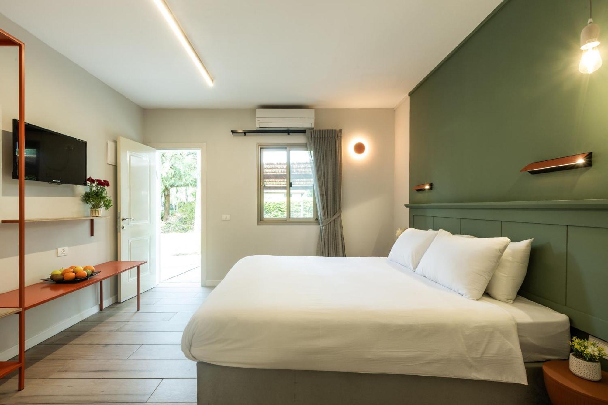 Degania Bet Kibbutz Country Lodging คินเนเร็ต ภายนอก รูปภาพ